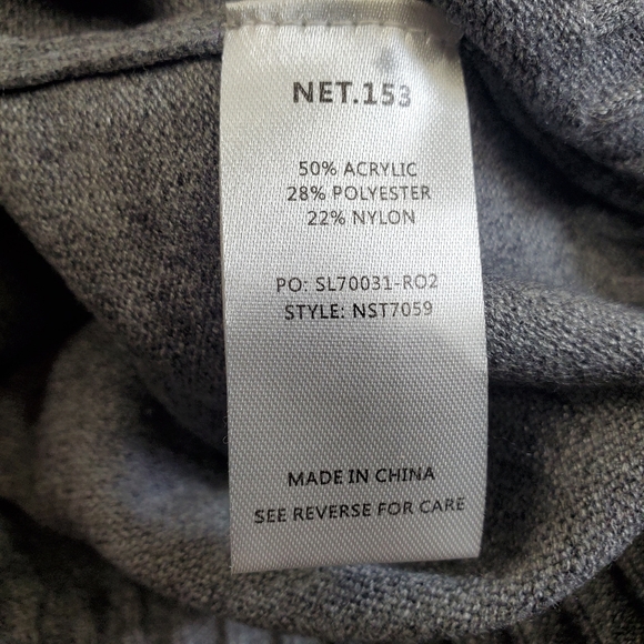 NWT | NET.153 crop grey pullover sweater, scoop neck, ribbed wrists neck & hem - Picture 4 of 5